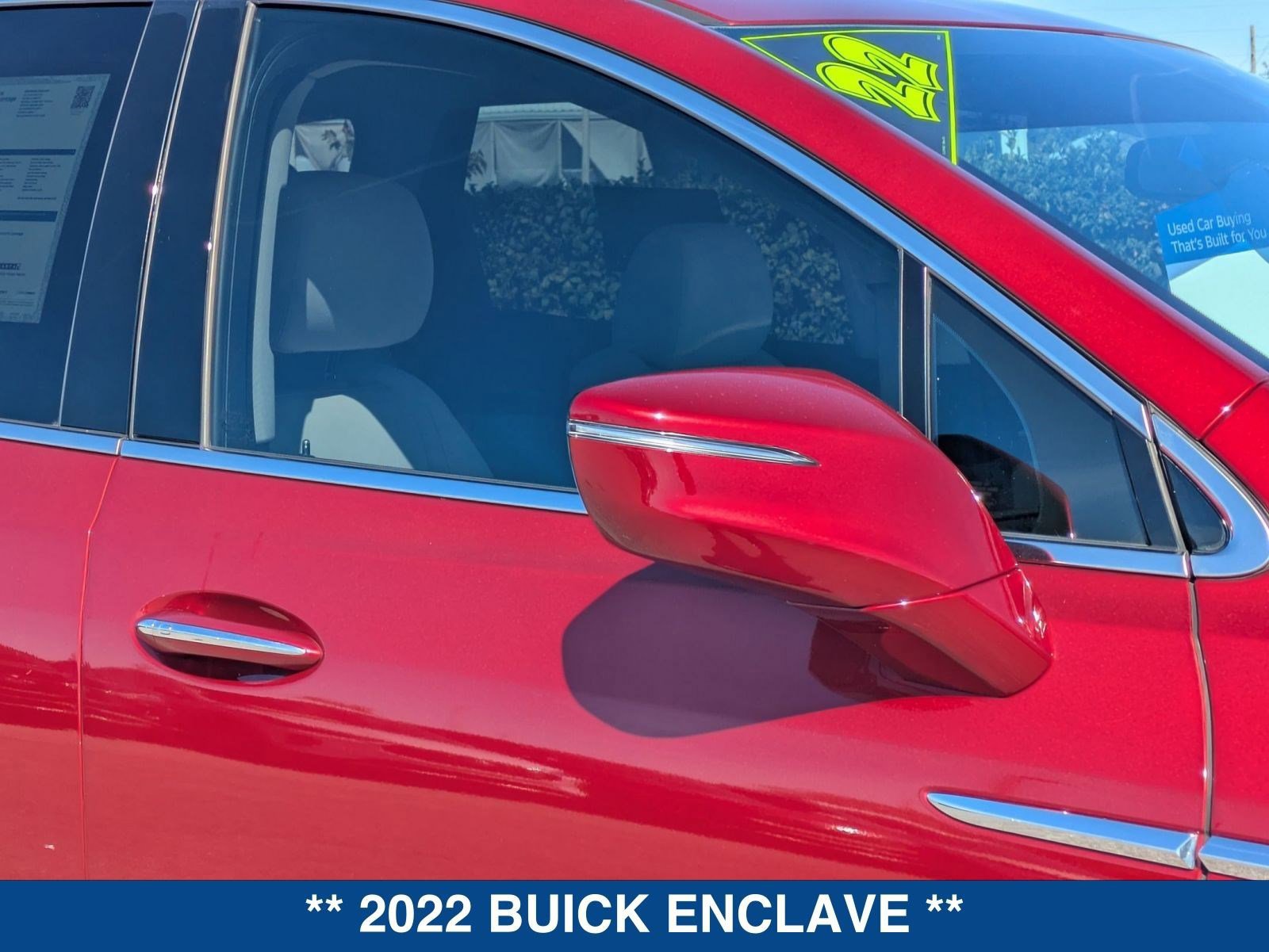 Used 2022 Buick Enclave Essence image 11