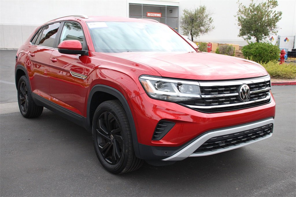 Used 2023 Volkswagen Atlas Cross Sport SE w/ Black Wheel Package image 10