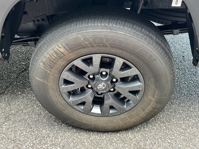 Used 2023 Toyota Tacoma SR5 RWD image 22