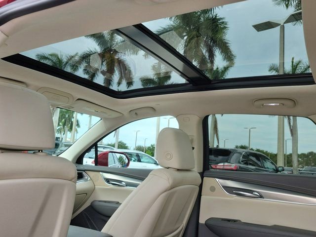 Used 2019 Cadillac XT5 Luxury FWD image 17