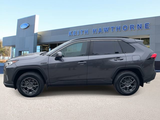Used 2020 Toyota RAV4 XLE w/ Convenience Package image 4