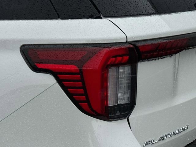 Certified 2025 Ford Explorer Platinum w/ Ultimate Package AWD/4WD image 9