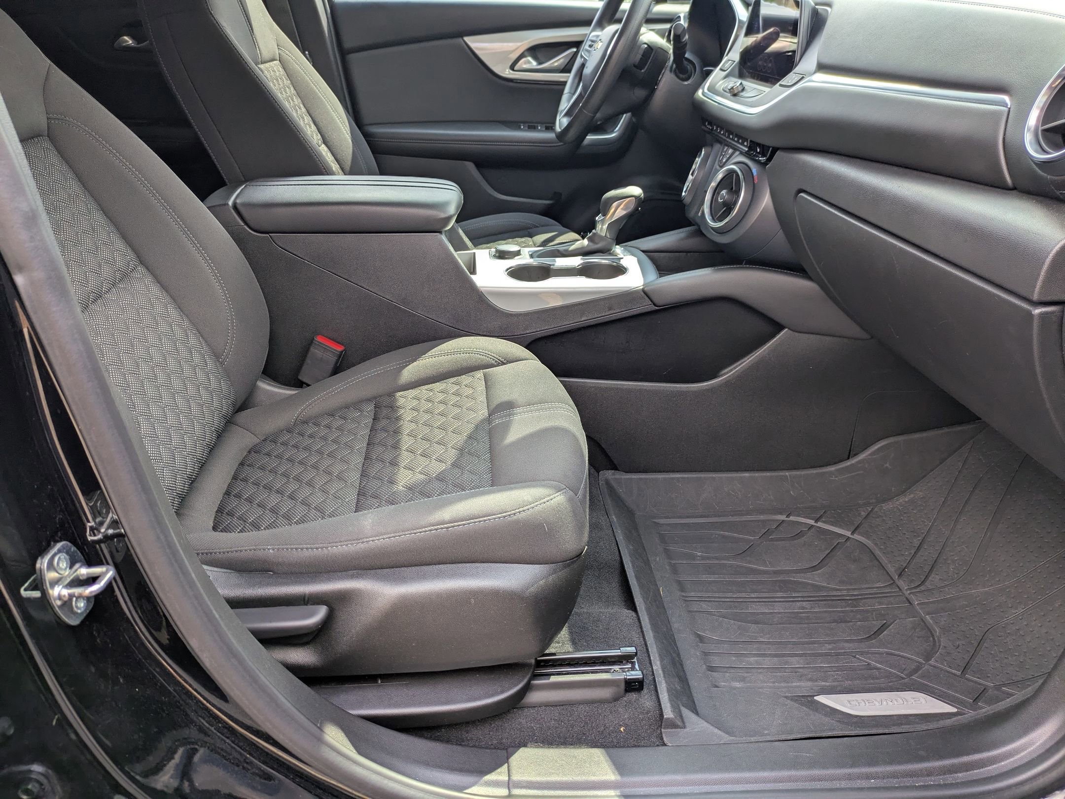 Used 2022 Chevrolet Blazer LT image 37