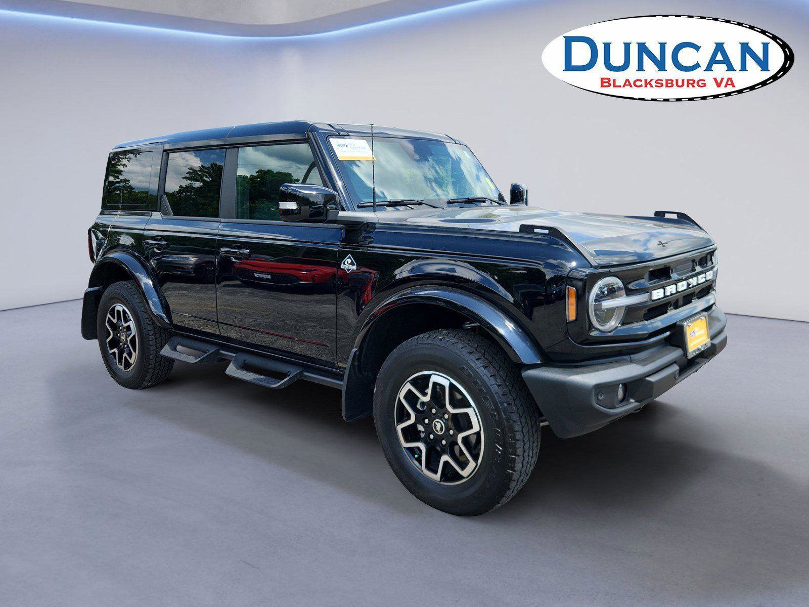 Certified 2024 Ford Bronco Outer Banks AWD/4WD image 1