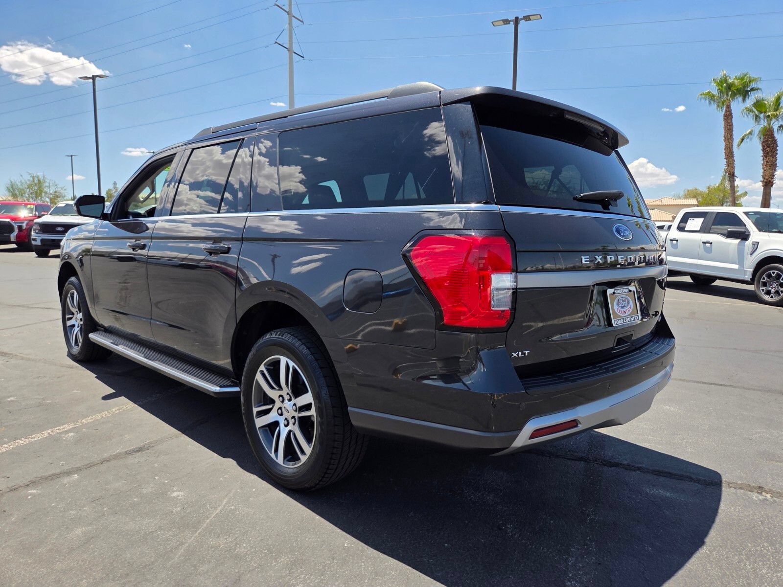 Certified 2023 Ford Expedition Max XLT RWD image 4