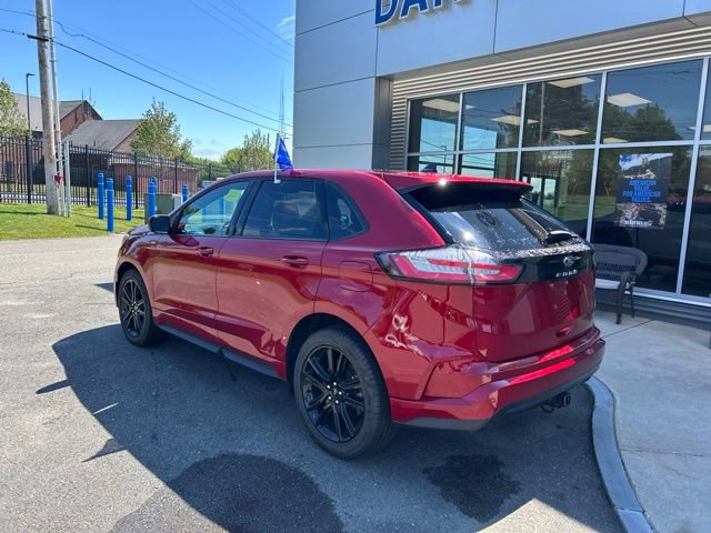 Certified 2023 Ford Edge ST-Line w/ Class II Trailer Tow Package AWD/4WD image 7