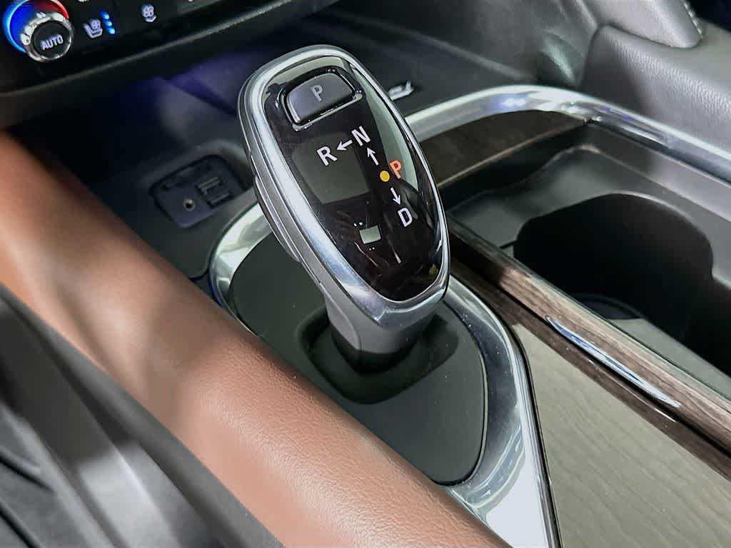 Used 2021 Buick Enclave Avenir w/ Avenir Technology Package FWD image 19