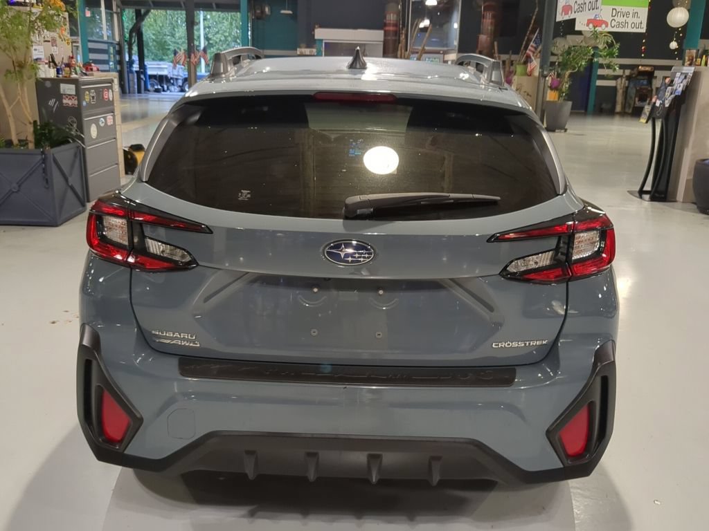 Used 2024 Subaru Crosstrek 2.0i Premium AWD/4WD image 9