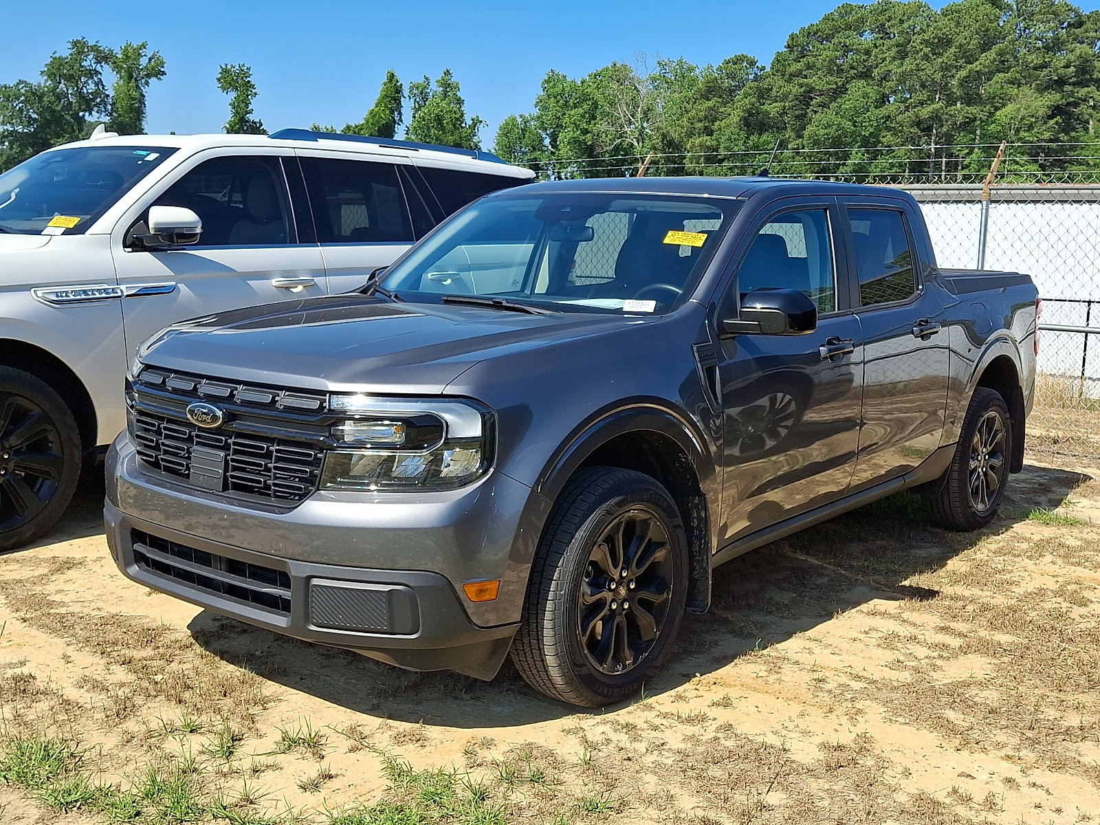 Certified 2024 Ford Maverick Lariat w/ Black Appearance Package FWD image 3