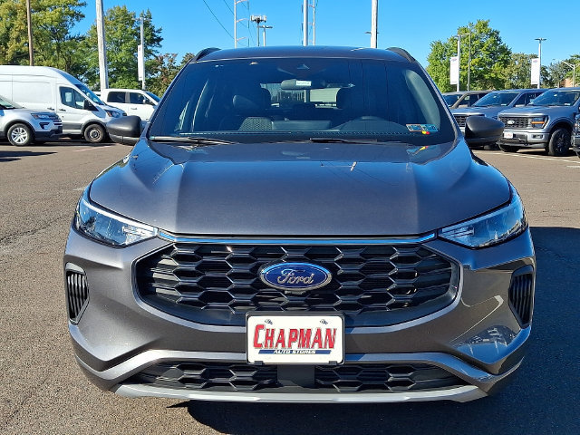 Certified 2023 Ford Escape ST-Line w/ Tech Pack #1 FWD image 2