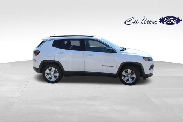 Used 2022 Jeep Compass Latitude w/ Convenience Group FWD image 4