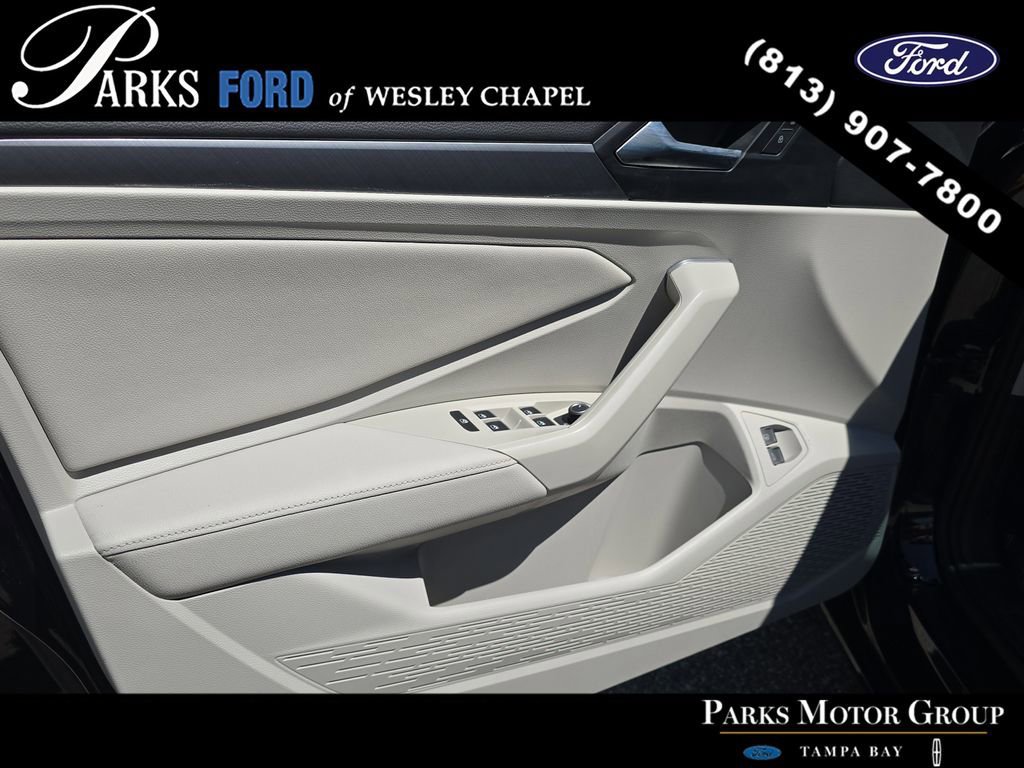 Used 2022 Volkswagen Jetta SE image 15