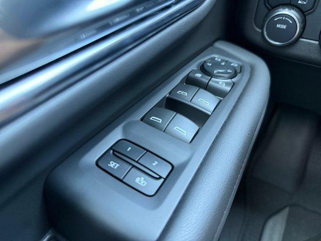 Used 2024 Chevrolet Tahoe RST w/ RST Performance Edition AWD/4WD image 7