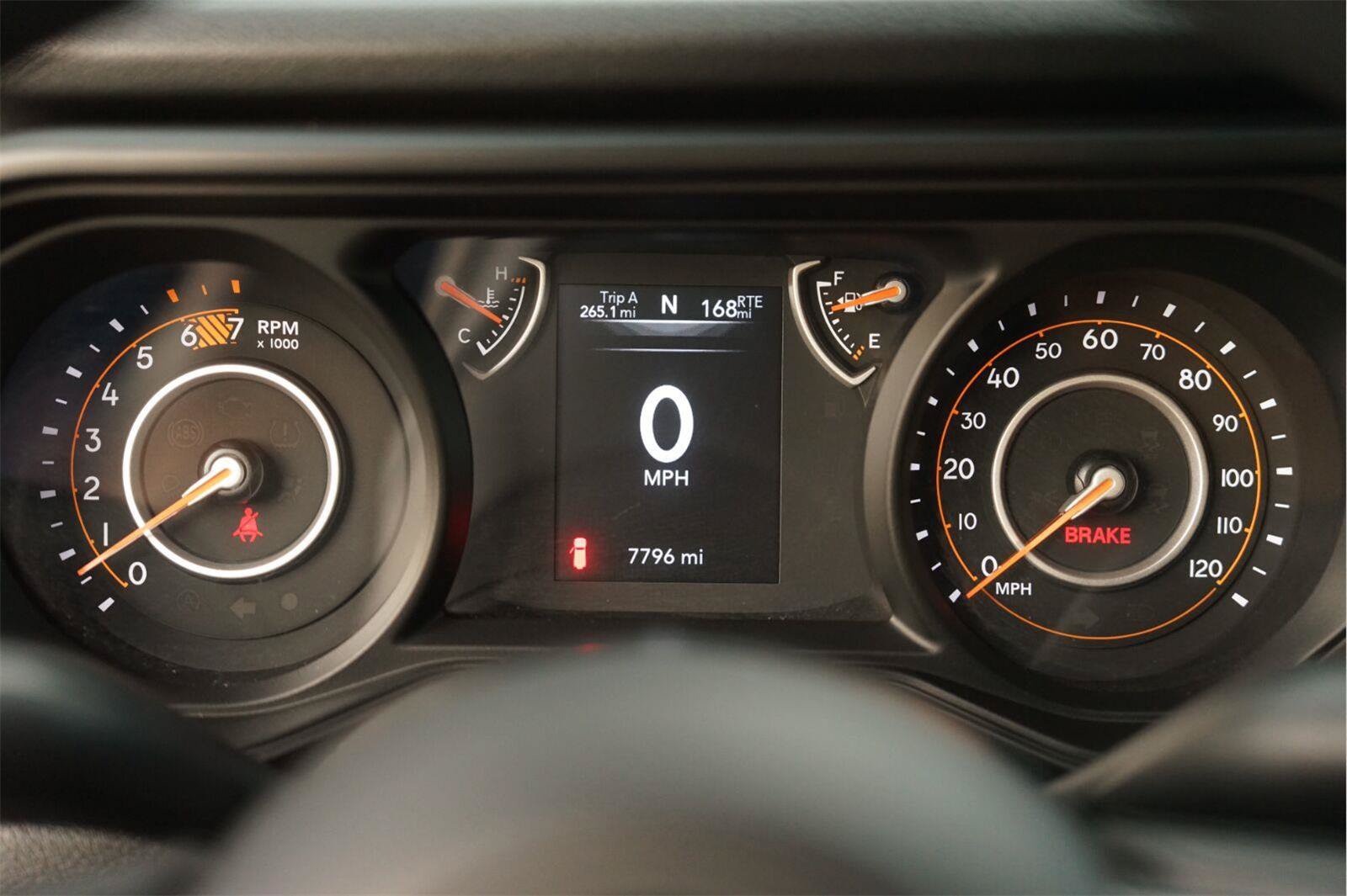 Used 2025 Jeep Wrangler Sport AWD/4WD image 20