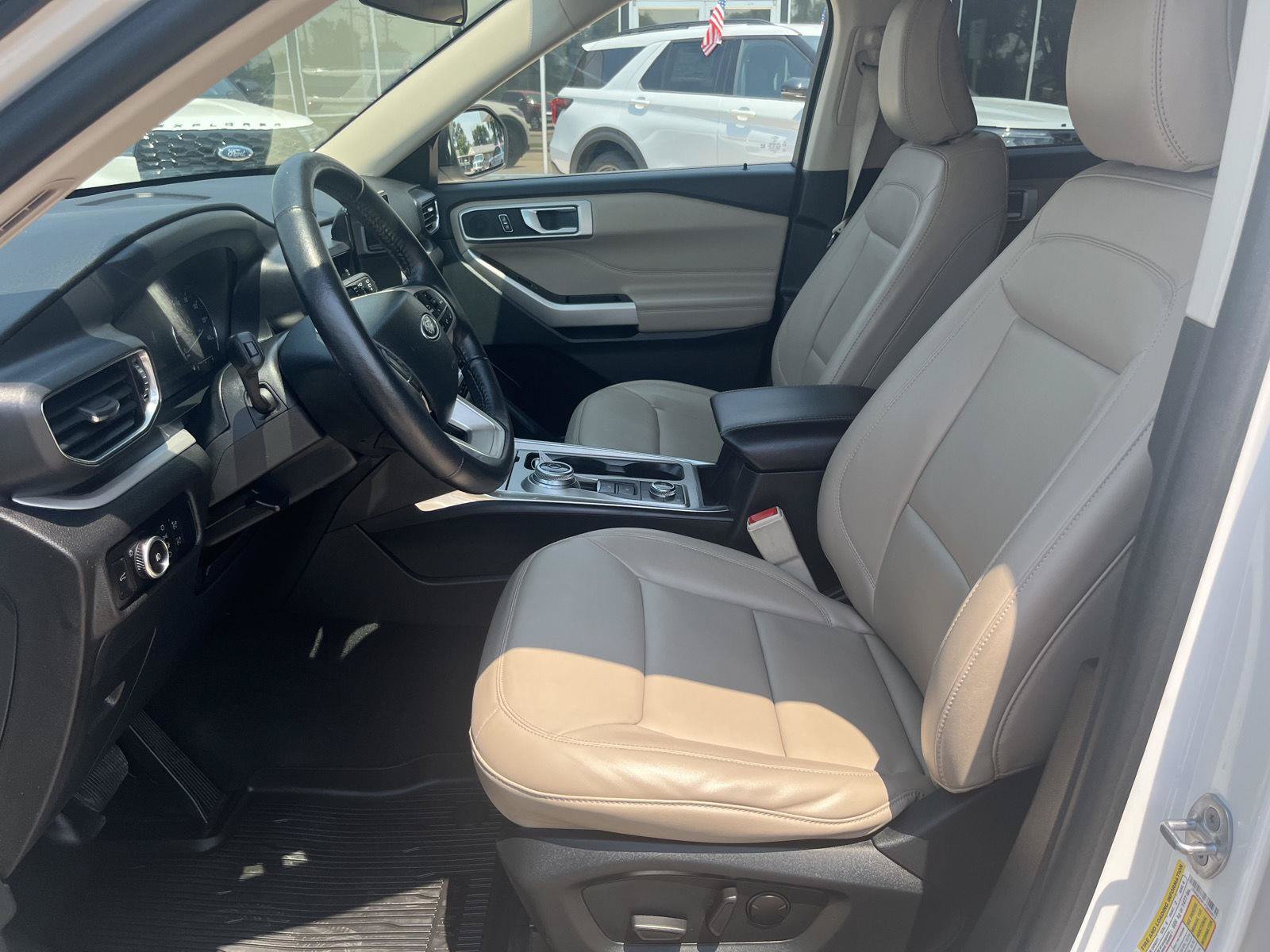 Certified 2023 Ford Explorer XLT w/ Equipment Group 202A AWD/4WD image 19