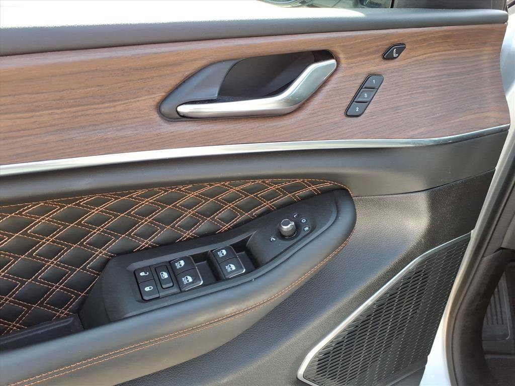 Used 2025 Jeep Grand Cherokee Summit AWD/4WD image 11