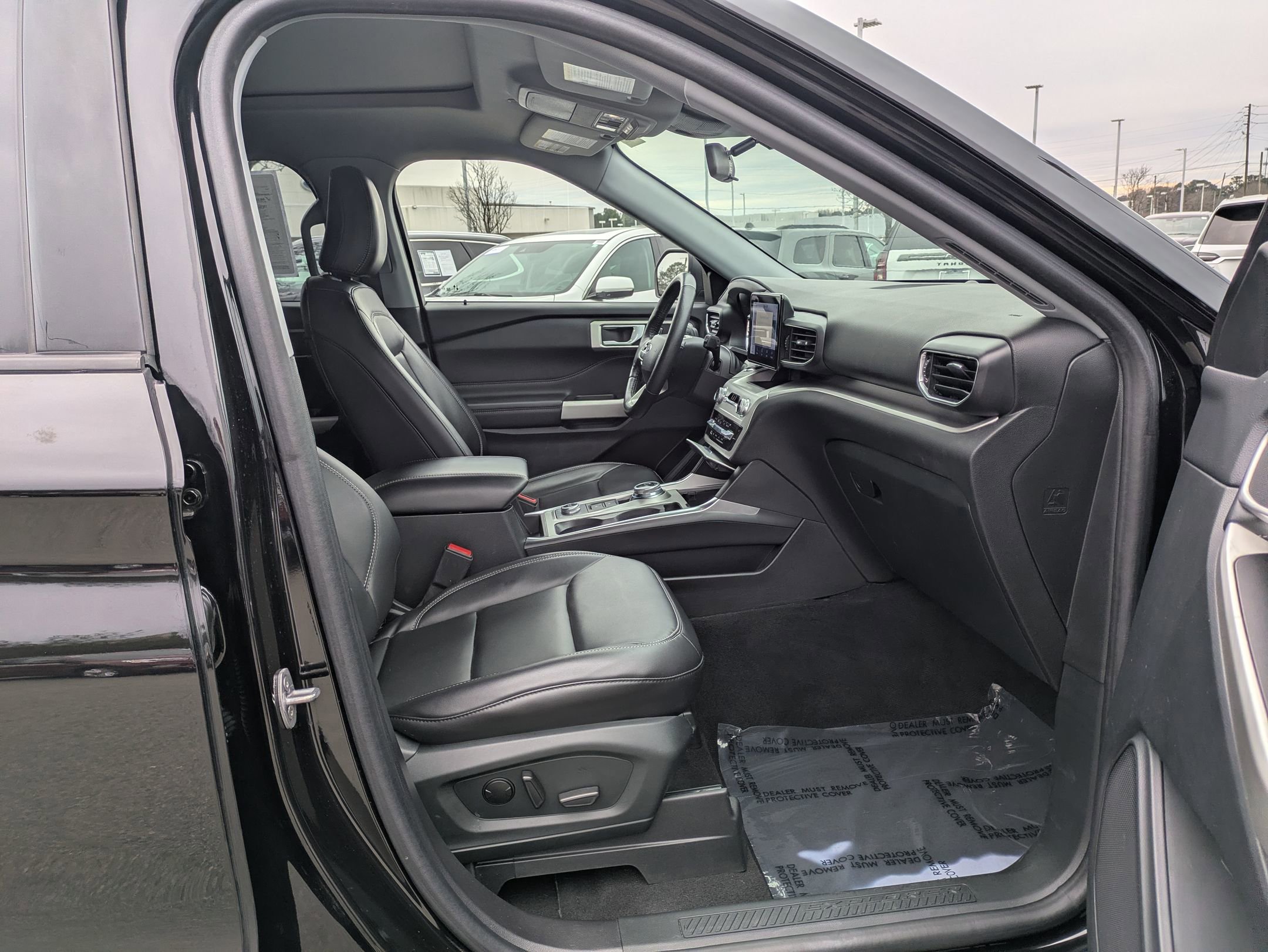 Certified 2022 Ford Explorer XLT w/ Equipment Group 202A image 36