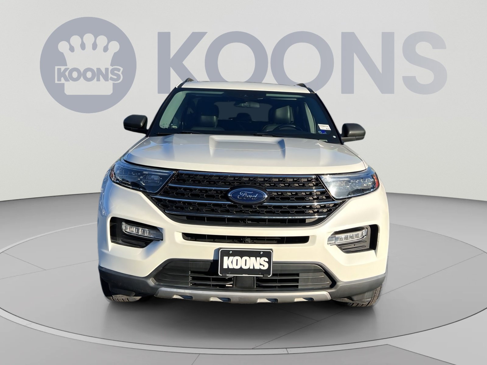 Certified 2022 Ford Explorer XLT w/ Equipment Group 202A AWD/4WD image 4