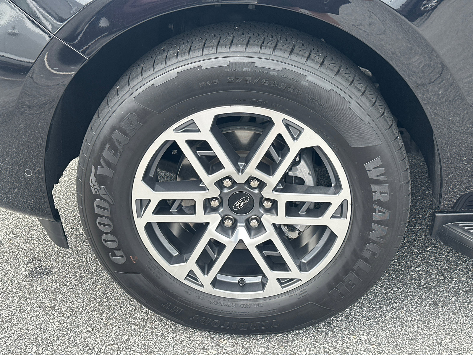 Certified 2025 Ford Expedition Active RWD image 11