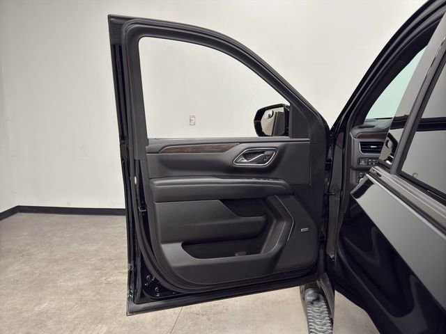 Used 2022 Chevrolet Tahoe Z71 w/ Max Trailering Package image 13