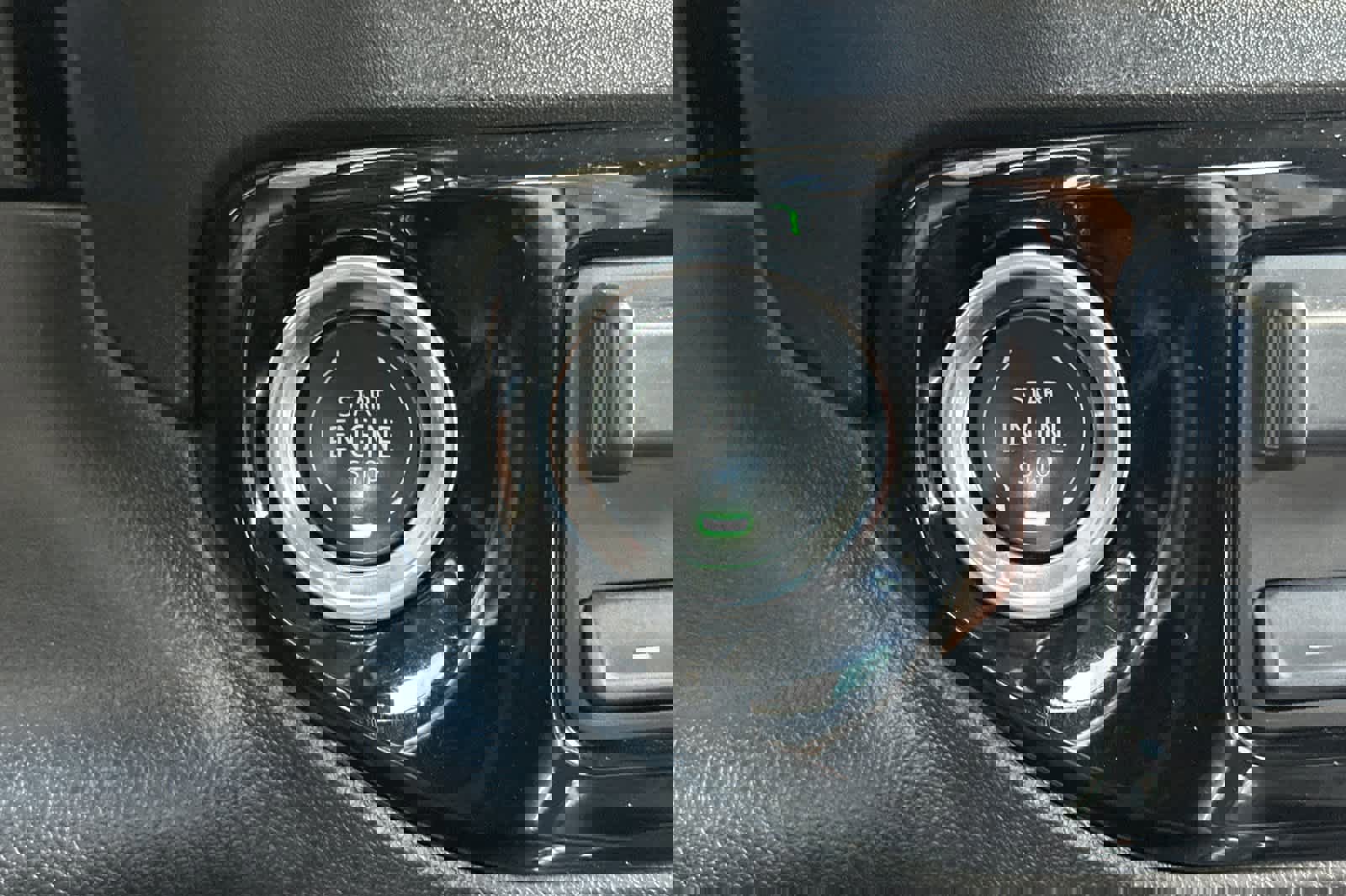 Used 2025 Chevrolet Silverado 3500 LTZ w/ LTZ Premium Package image 22