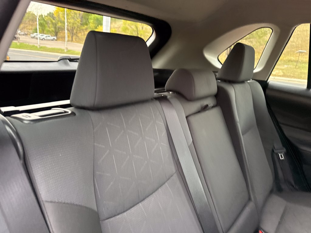 Used 2025 Toyota RAV4 XLE AWD/4WD image 25