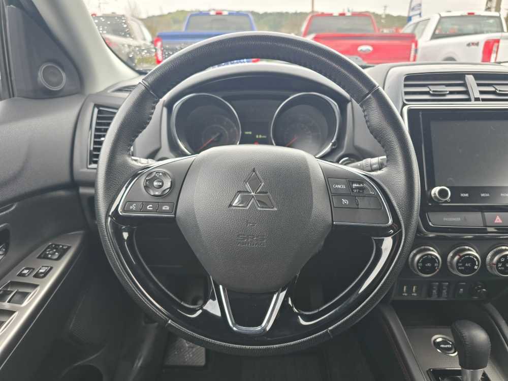 Used 2024 Mitsubishi Outlander Sport SE image 11