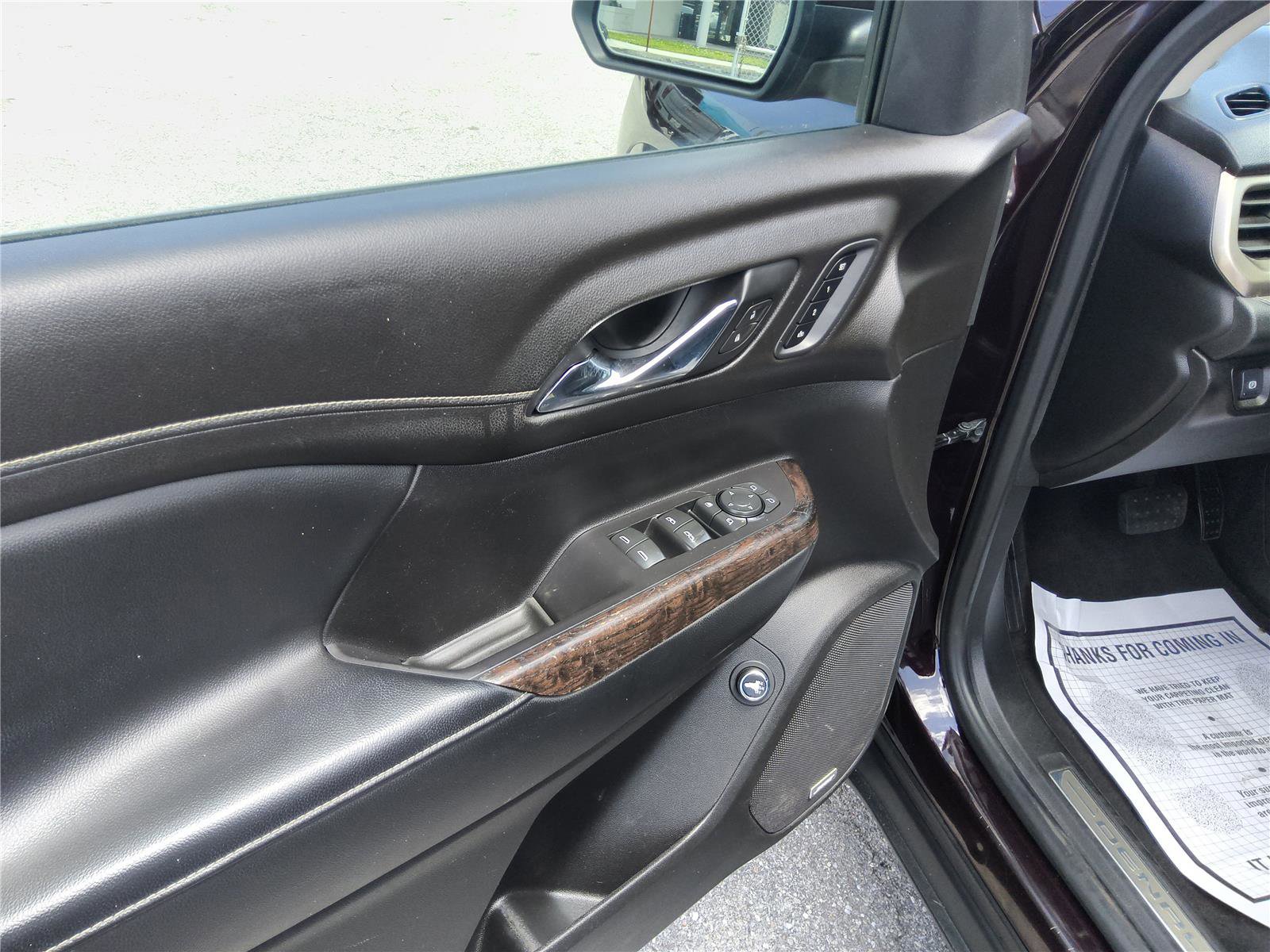 Used 2020 GMC Acadia Denali AWD/4WD image 17