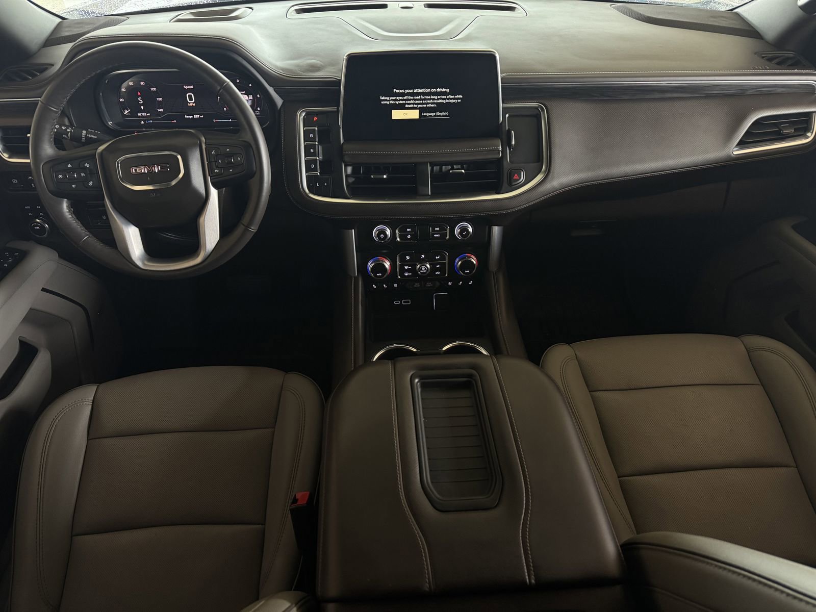 Used 2022 GMC Yukon SLT w/ SLT Luxury Package AWD/4WD image 13