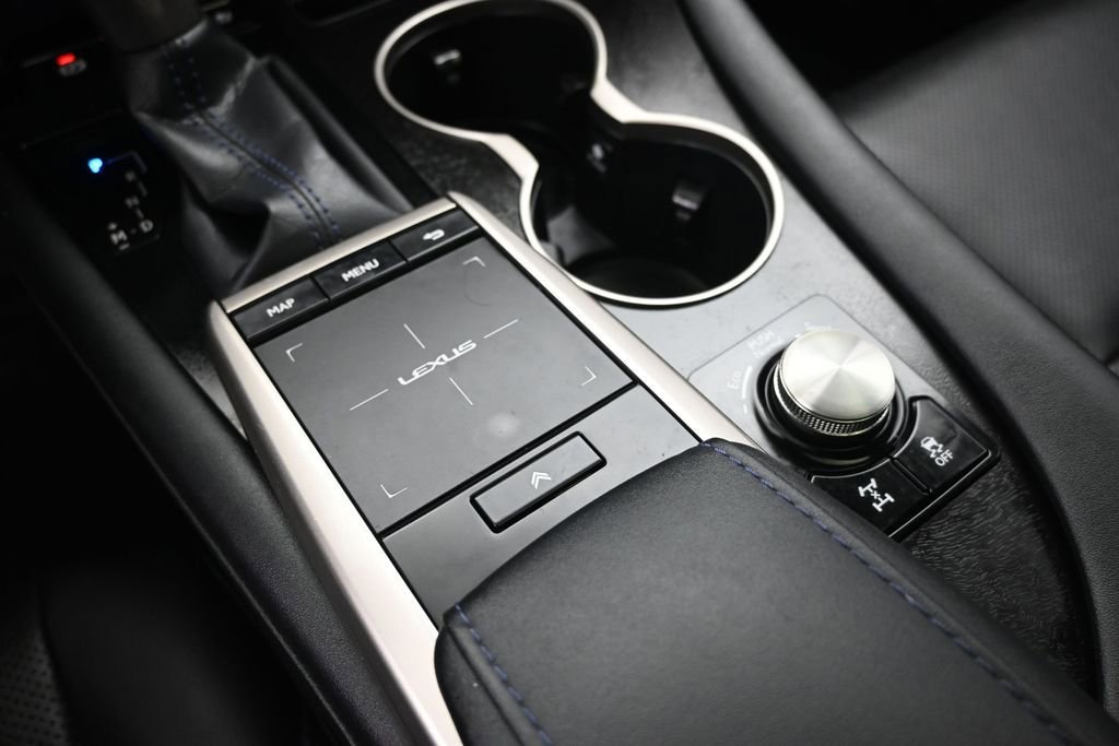 Used 2022 Lexus RX 350L Premium w/ Special Edition AWD/4WD image 19