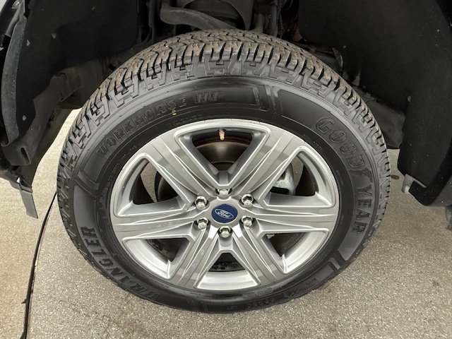 Certified 2019 Ford F150 XLT w/ Equipment Group 302A Luxury image 7