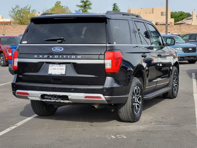 Certified 2024 Ford Expedition XLT image 5