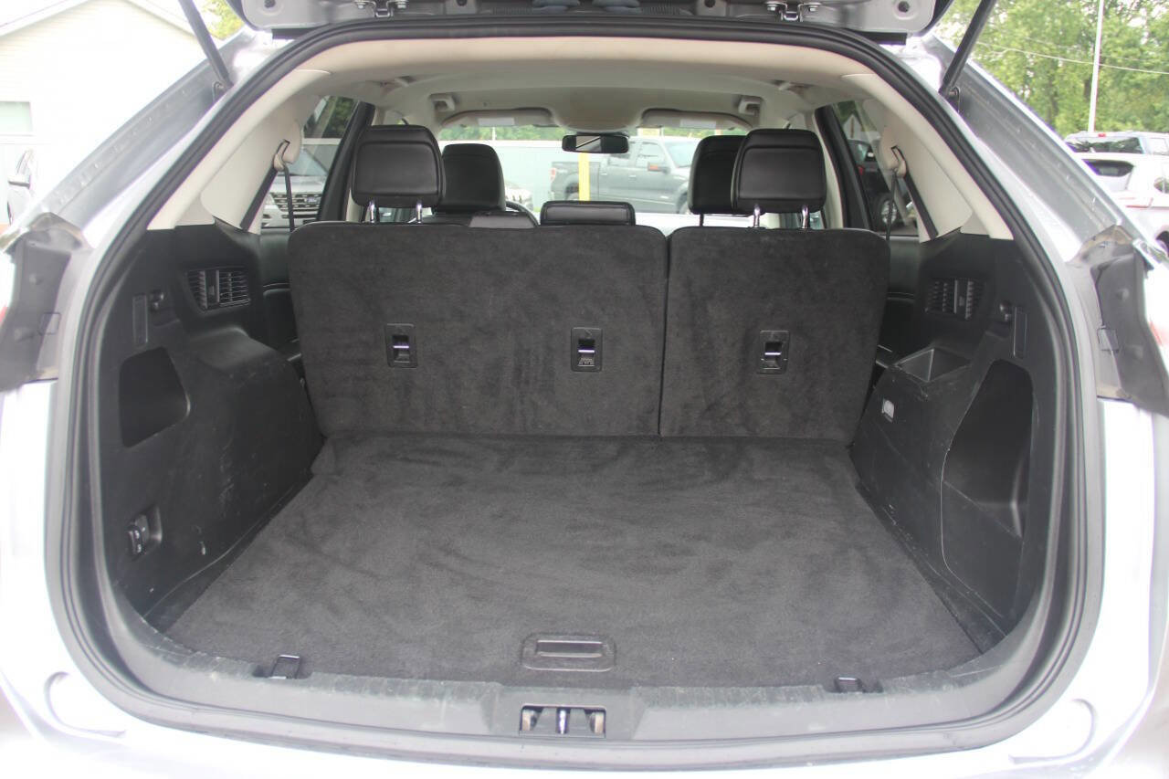 Certified 2022 Ford Edge SEL image 11
