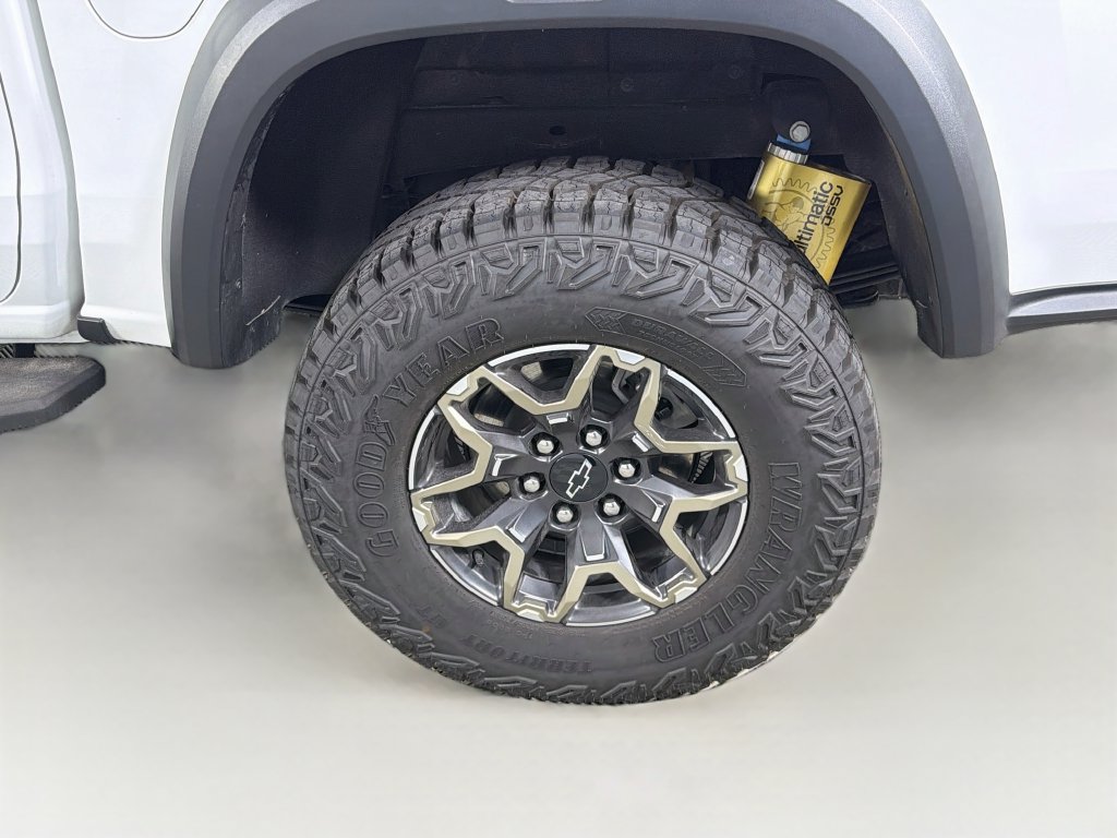 Used 2023 Chevrolet Colorado ZR2 w/ ZR2 Convenience Package III AWD/4WD image 33