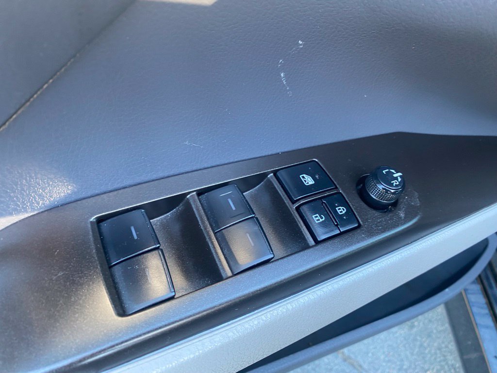 Used 2023 Toyota Camry LE FWD image 12