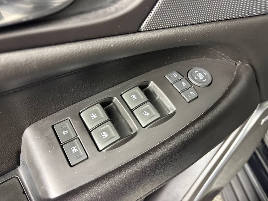 Used 2020 Cadillac Escalade Luxury AWD/4WD image 12