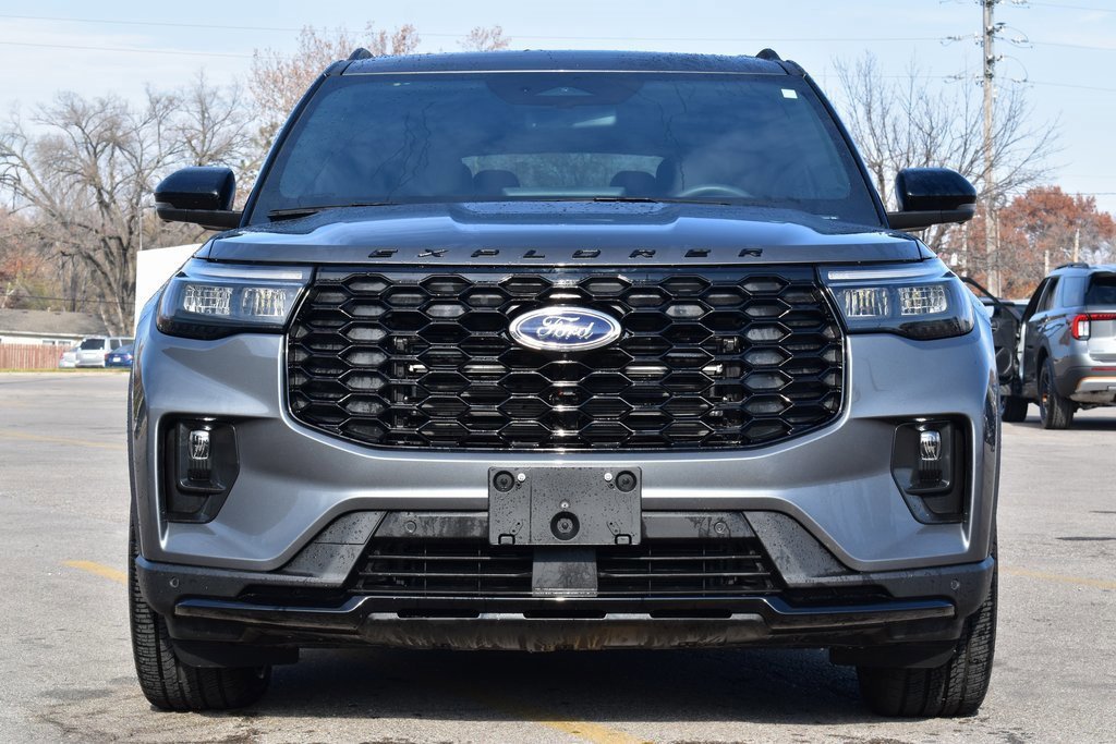 Certified 2025 Ford Explorer ST-Line w/ Premium Package image 6