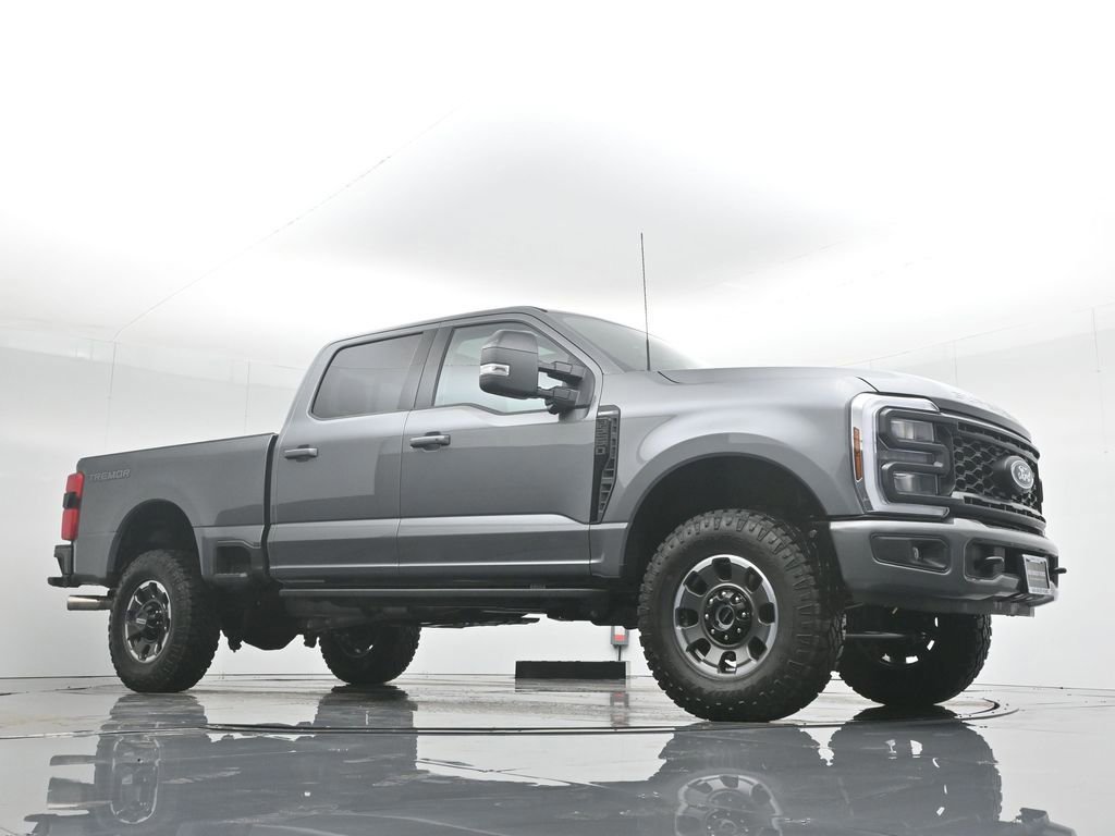 Certified 2024 Ford F250 Lariat w/ Tremor Off-Road Package image 2