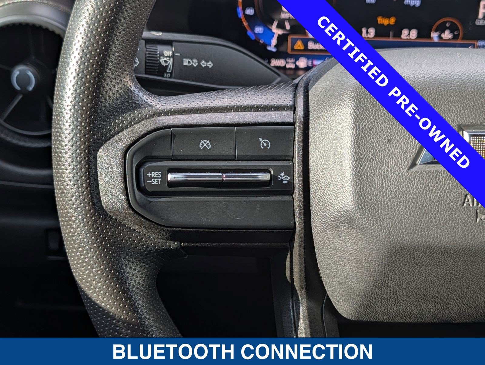 Used 2024 Chevrolet Colorado Trail Boss w/ Technology Package AWD/4WD image 25