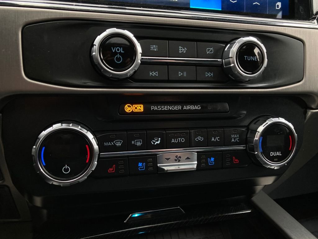 Certified 2022 Ford F350 Platinum w/ Tremor Off-Road Package image 27