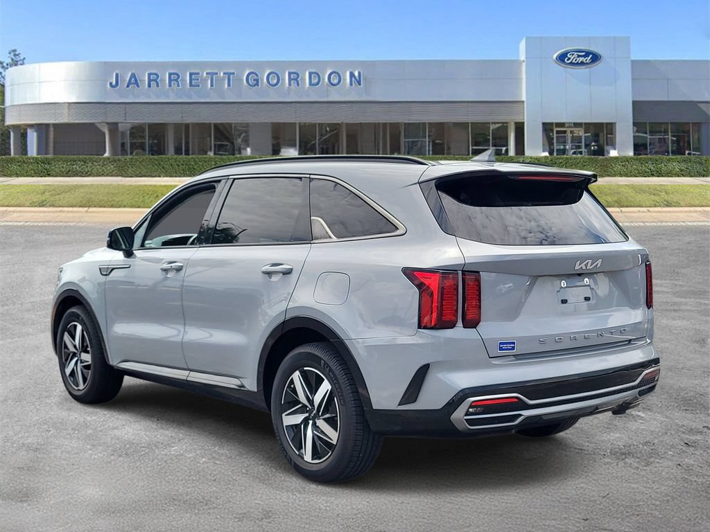 Used 2022 Kia Sorento EX w/ Panoramic Sunroof Package FWD image 3