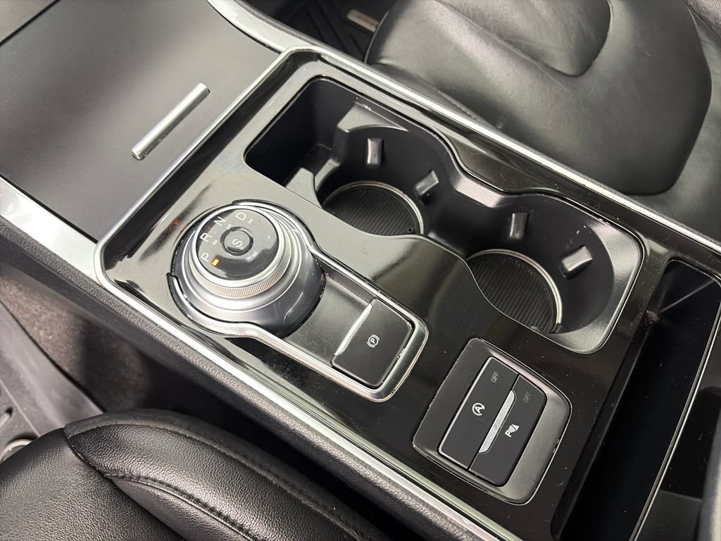 Certified 2020 Ford Edge Titanium AWD/4WD image 22