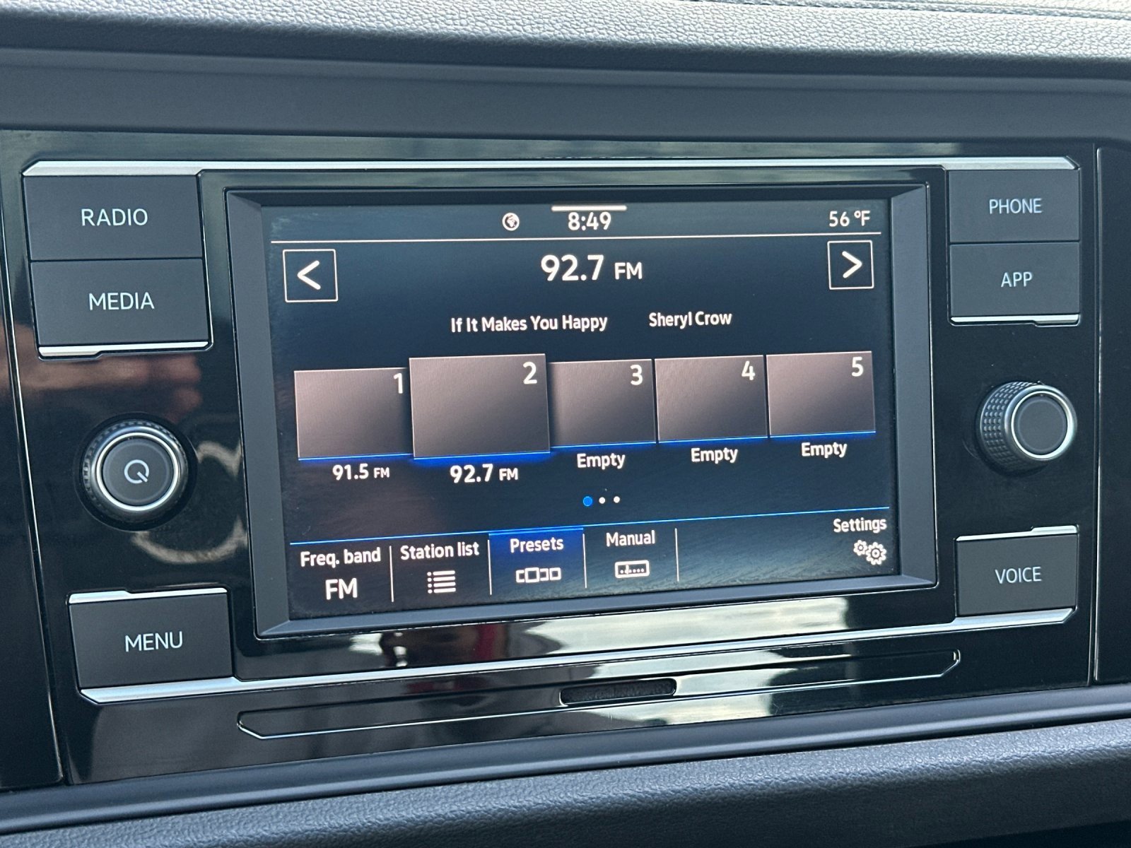 Used 2021 Volkswagen Jetta SE image 16