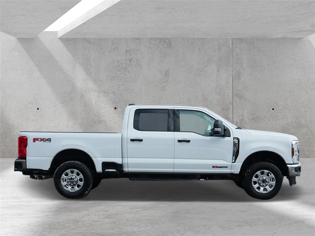 Certified 2024 Ford F350 XLT w/ FX4 Off-Road Package image 2