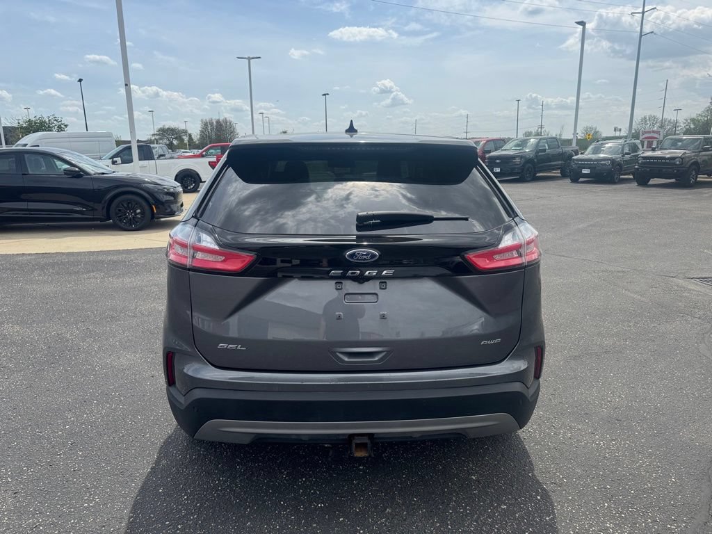 Certified 2024 Ford Edge SEL w/ Convenience Package AWD/4WD image 4
