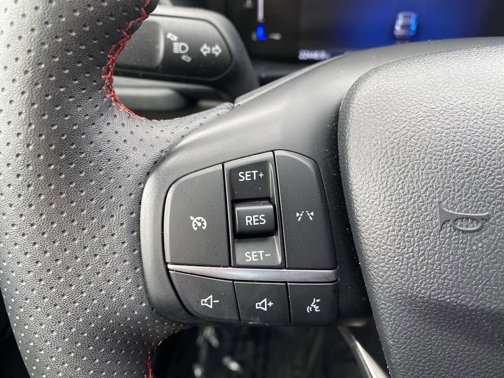 Certified 2025 Ford Escape ST-Line Select image 33