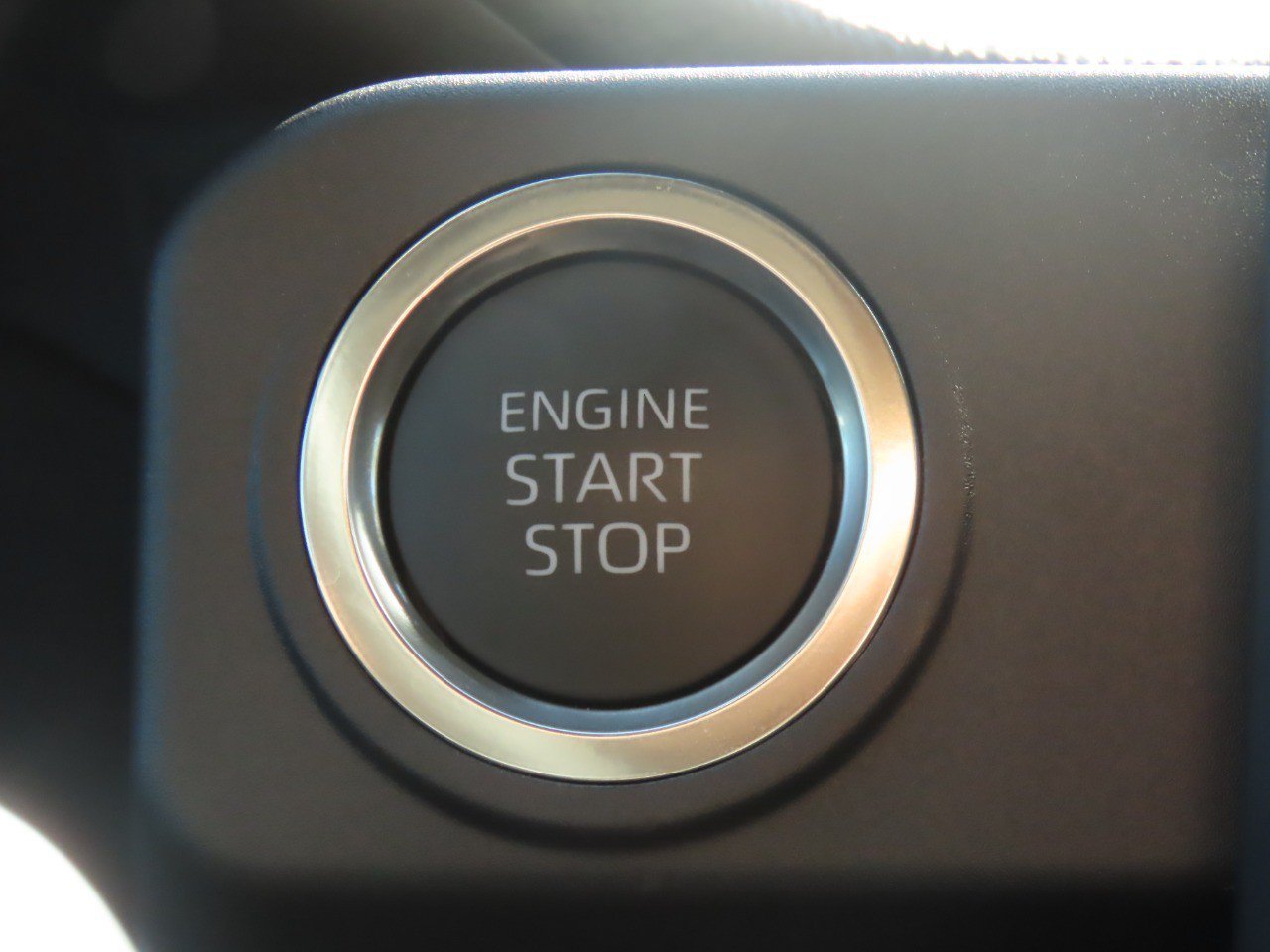 Used 2025 Toyota 4Runner SR5 RWD image 29