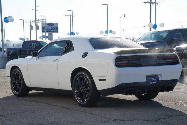 Used 2020 Dodge Challenger SXT w/ Blacktop Package image 5