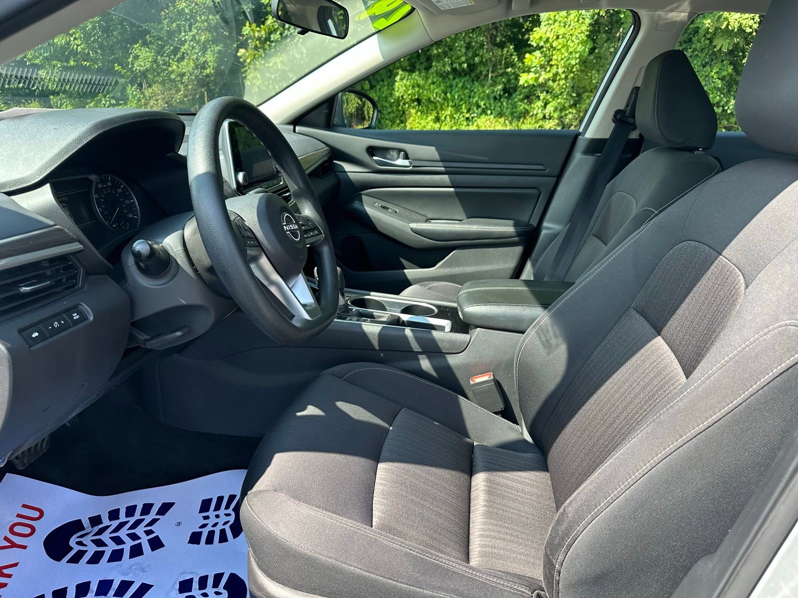 Used 2024 Nissan Altima 2.5 SV image 12