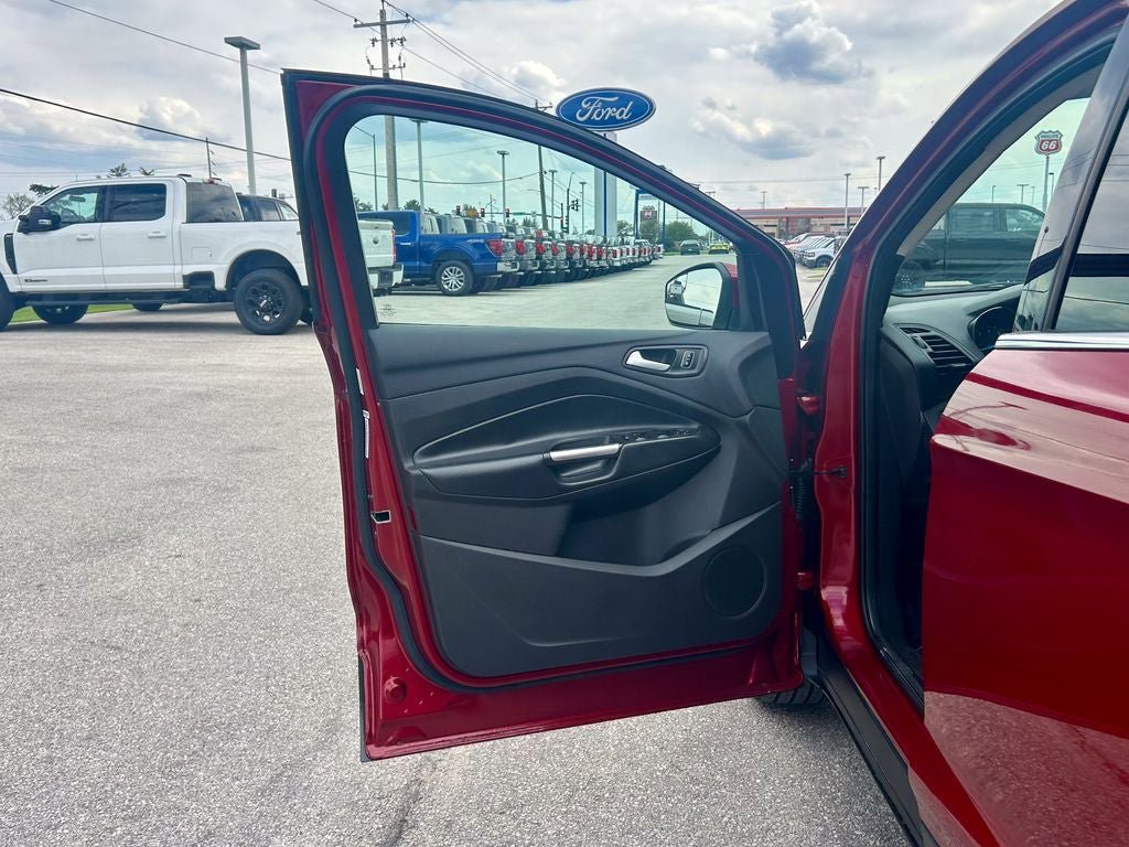 Certified 2019 Ford Escape SE AWD/4WD image 12